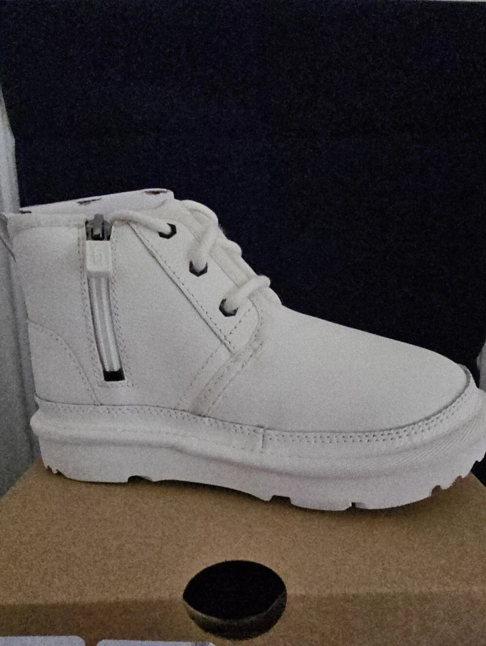 UGG NEUMEL II Kids White Lace-Up Ankle Leather  Boots Size 12